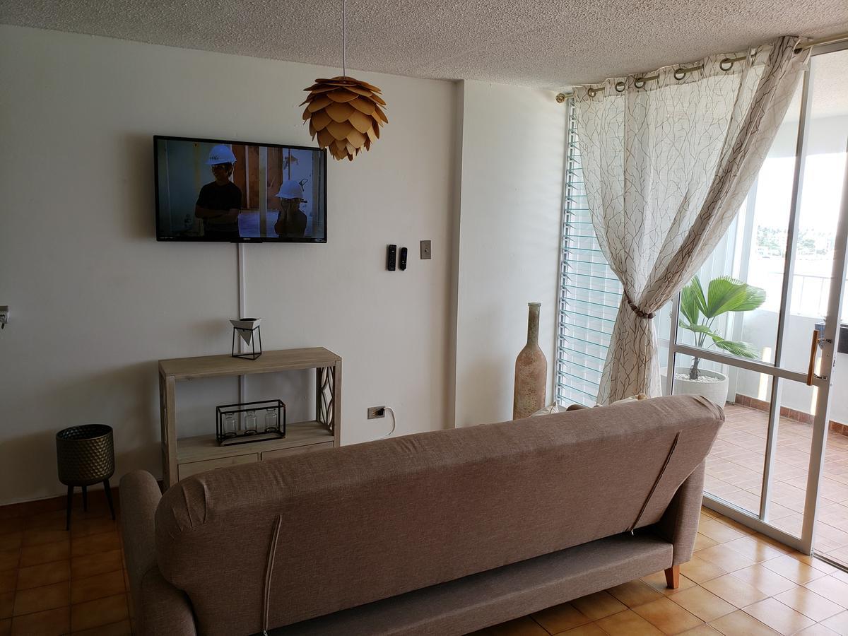 Gorgeous Beach Front Studio With Electricity Water Ac Luquillo Exterior photo